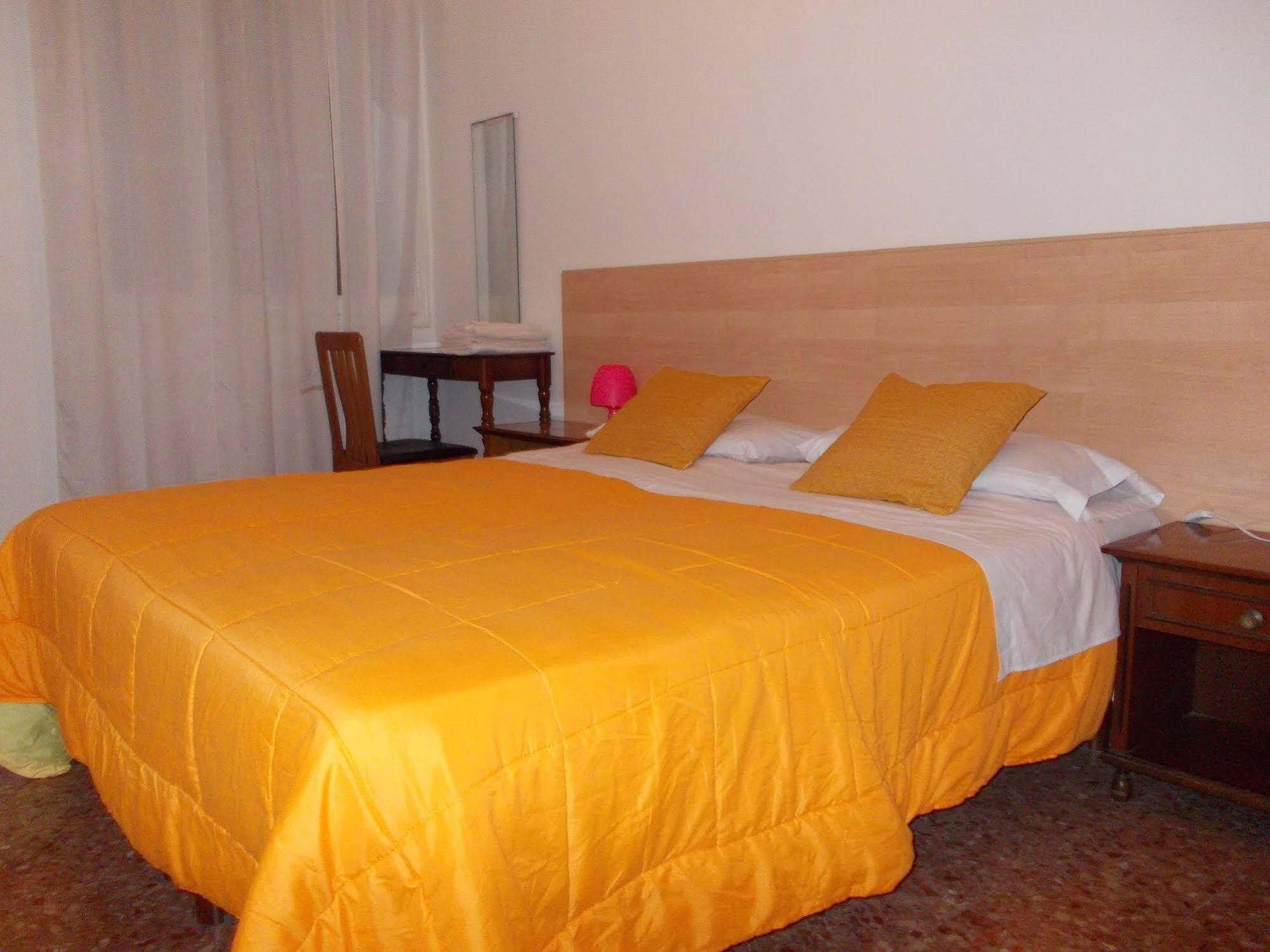 Travellers Lodge Bed & Rooms Treviso Zewnętrze zdjęcie